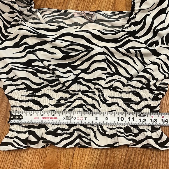 BCBGENERATION | smock waist long puff sleeve crop top in zebra print, size large - Picture 13 of 15